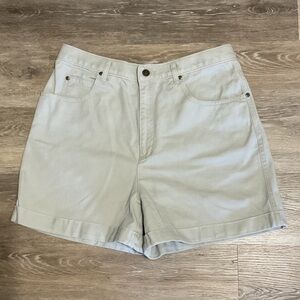 Women's Stylish Cream Denim Shorts Size 16